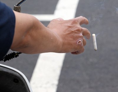 Курение ежегодно убивает 20 000 жителей Тайваня