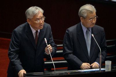 Премьер-министр Тайваня недоволен введением новых карточных удостоверений для жителей Тайваня в материковом Китае