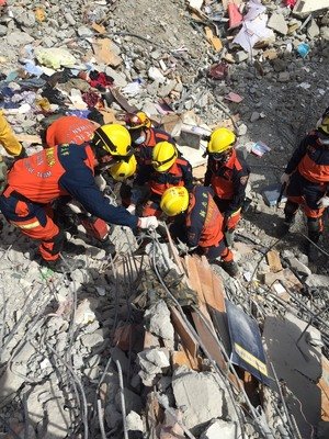 Число погибших в землетрясении на юге Тайваня достигло 55