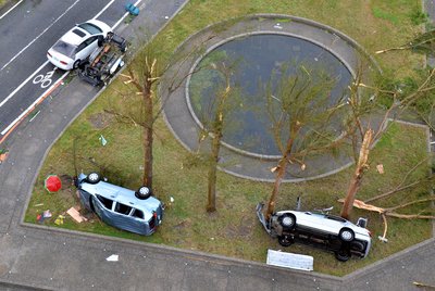 Двое погибли, 82 ранены в результате тайфуна «Непартак»