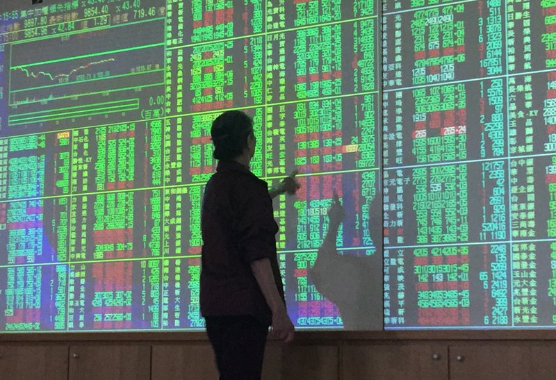 Тайваньская фондовая биржа отреагировала падением котировок на ракетный удар США по Сирии