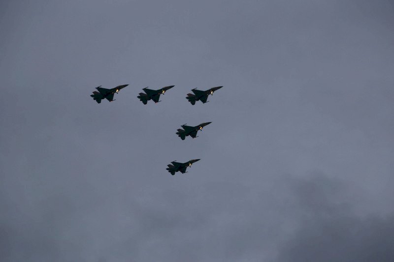 Тайвань провёл военные учения в ответ на проход китайского авианосца через Тайваньский пролив
