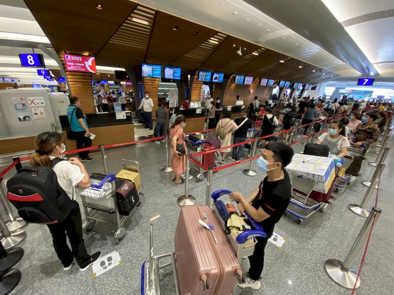 Авиакомпания China Airlines возобновит в июле полёты в ряд зарубежных городов