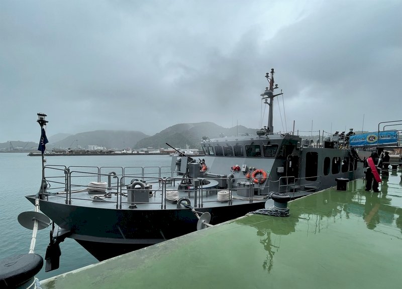 Тайваньские ВМС приняли на вооружение два высокоскоростных минных заградителя