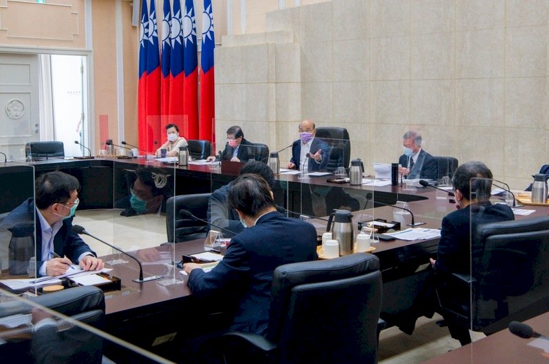 Тайвань рассматривает снятие ограничений и сокращение карантина для прибывающих